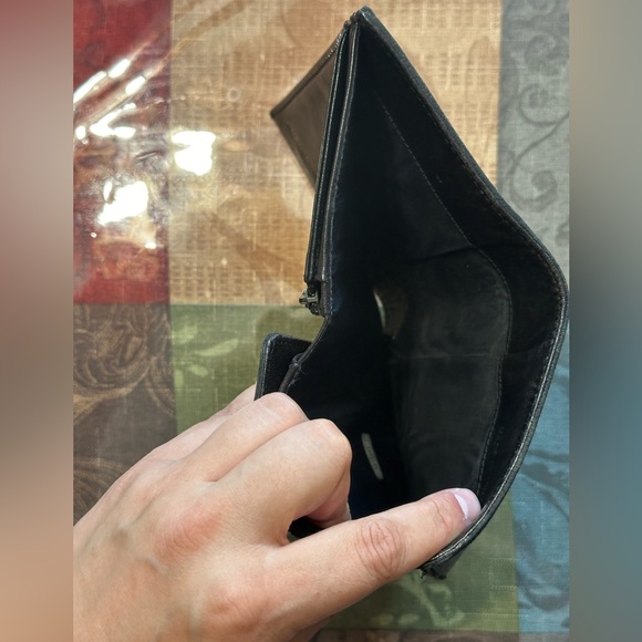 Chanel Black leather wallet with COA - Picture 6 of 8